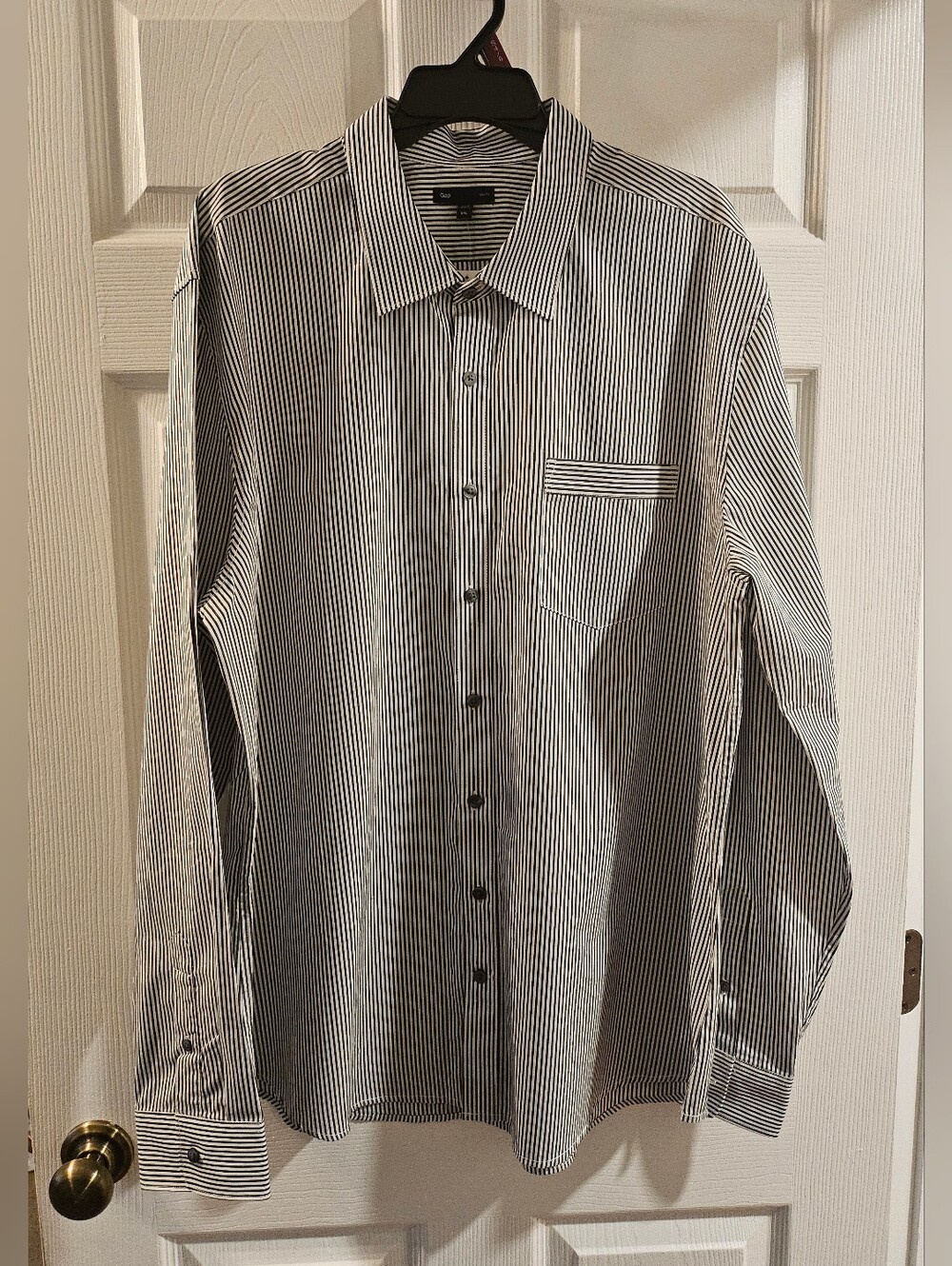GAP Men’s Black and White Pinstripe Button-Down Shirt